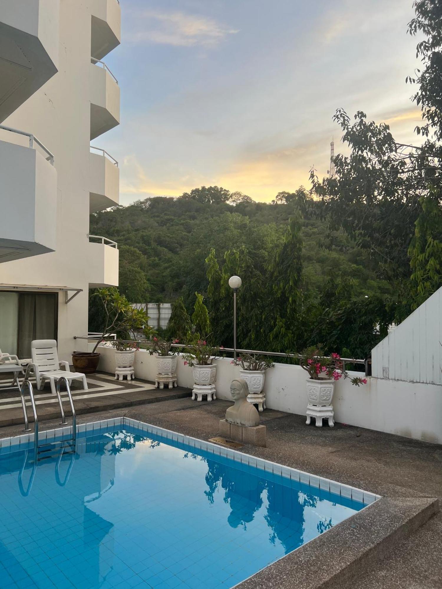 The Monaco Residence Pattaya Exterior photo